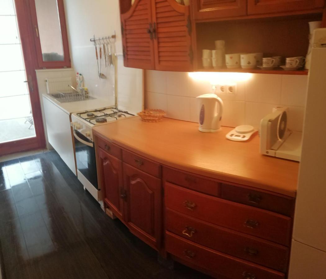 Vizaknai Apartmanhaz Székesfehérvár Eksteriør billede