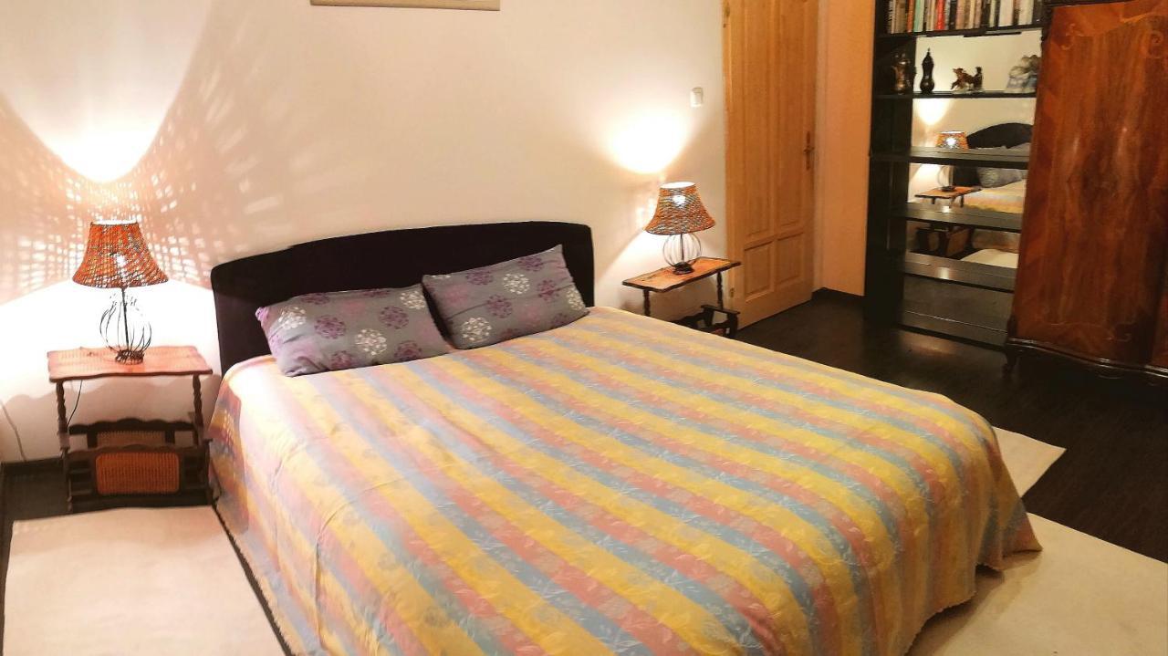 Vizaknai Apartmanhaz Székesfehérvár Eksteriør billede