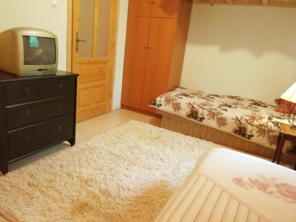 Vizaknai Apartmanhaz Székesfehérvár Eksteriør billede